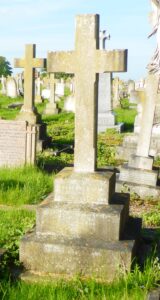 Ernest Last Fyson's grave in Newmarket cemetery (see below or click image for source and acknowledgements etc., ref. Image 3).